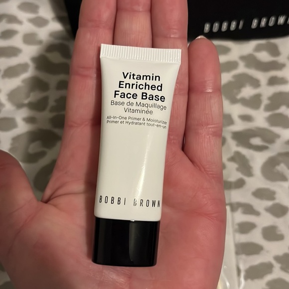 4 Piece Bobbi Brown Cosmetics Set * BRAND NEW* - Picture 3 of 5